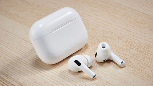 Apple Airpods.jpg