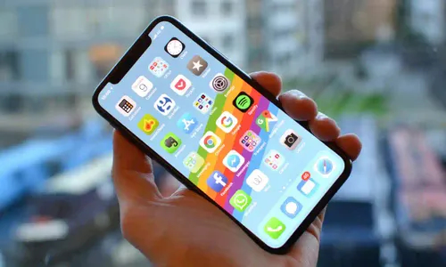 Apple iPhone XR.WEBP