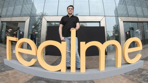 Realme madhav sheth.jpg