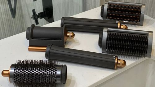 dyson (1).jpg