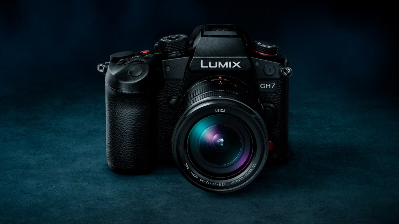 Panasonic LUMIX GH7.png