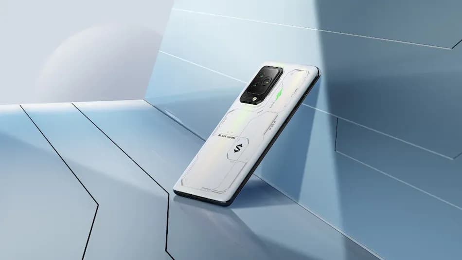 Xiaomi Black Shark 5 and 5 Pro - New Gaming Smartphone