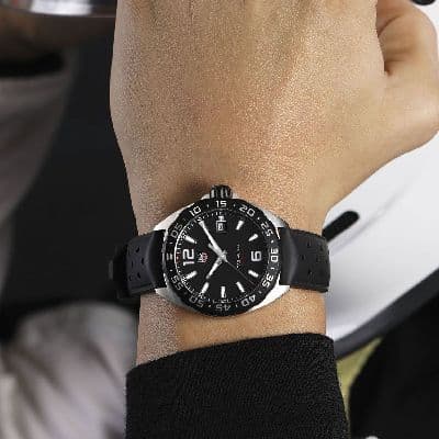 https://cmv360.s3.ap-southeast-1.amazonaws.com/Tag_Heuer_Formula_1_Date_WAZ_1110_FT_8023_b18bed8c6b.jpg