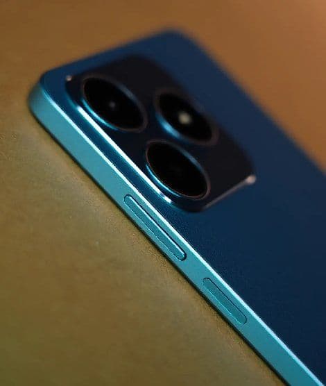 https://s3.ap-south-1.amazonaws.com/comparos/uploads/Realme_Narzo_N63_Buttons_378e52faf5.jpg