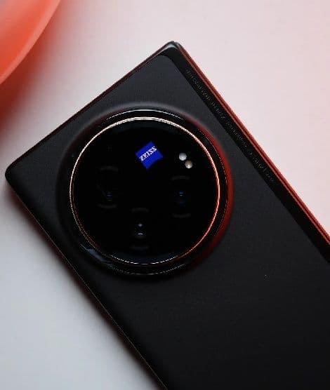 https://s3.ap-south-1.amazonaws.com/comparos/uploads/Vivo_X_Fold_3_Rear_Camera_b5b3292879.jpg