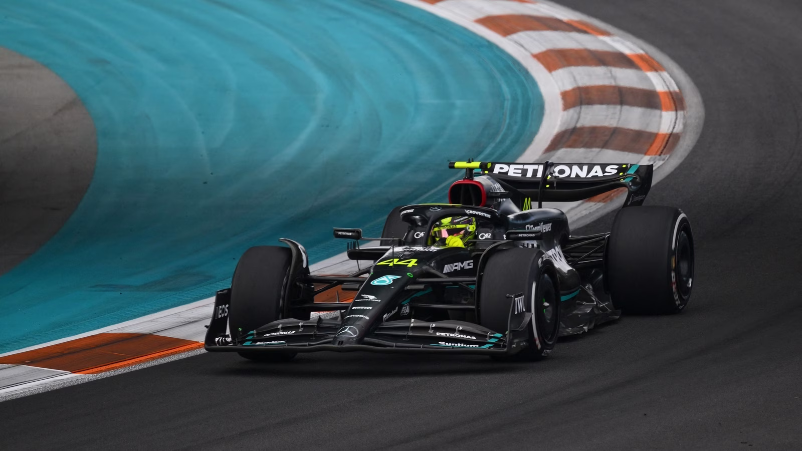 F1 F1