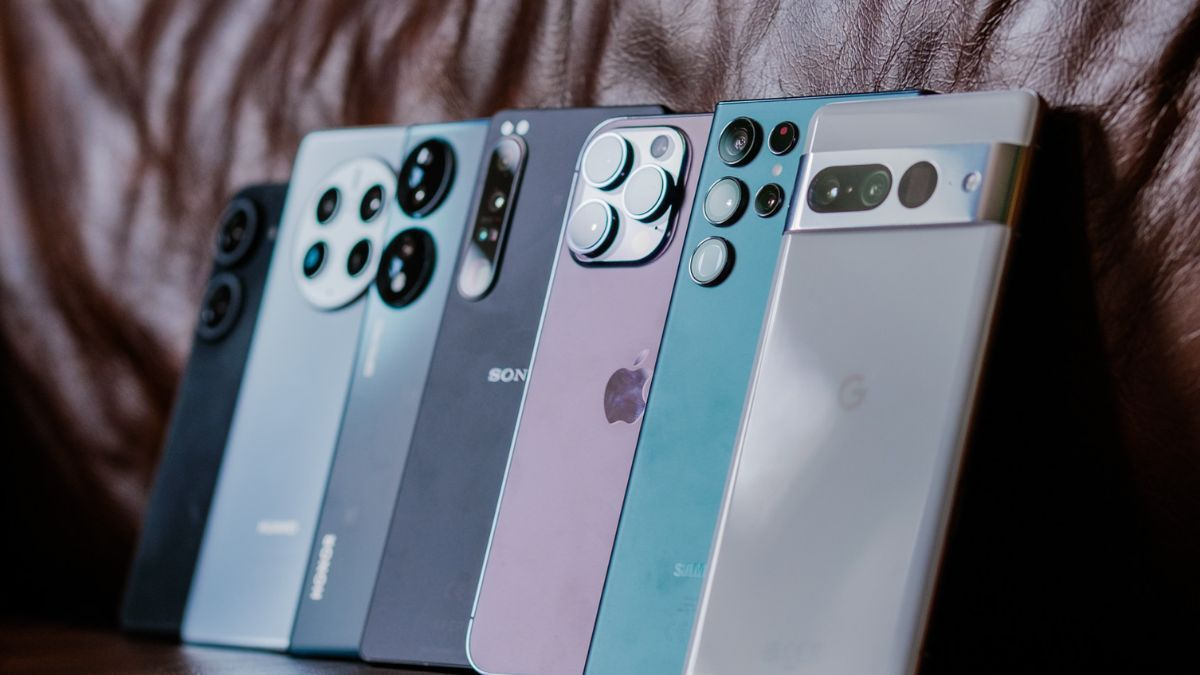 phones (14).jpg phones (14).jpg