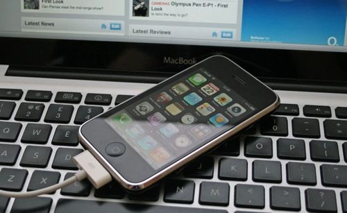 Apple iPhone 3GS.jpg