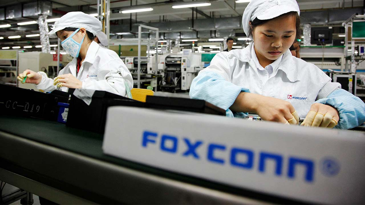iPhone-Maker Foxconn with Vedanta to Make Chips in India Amid Global Shortage