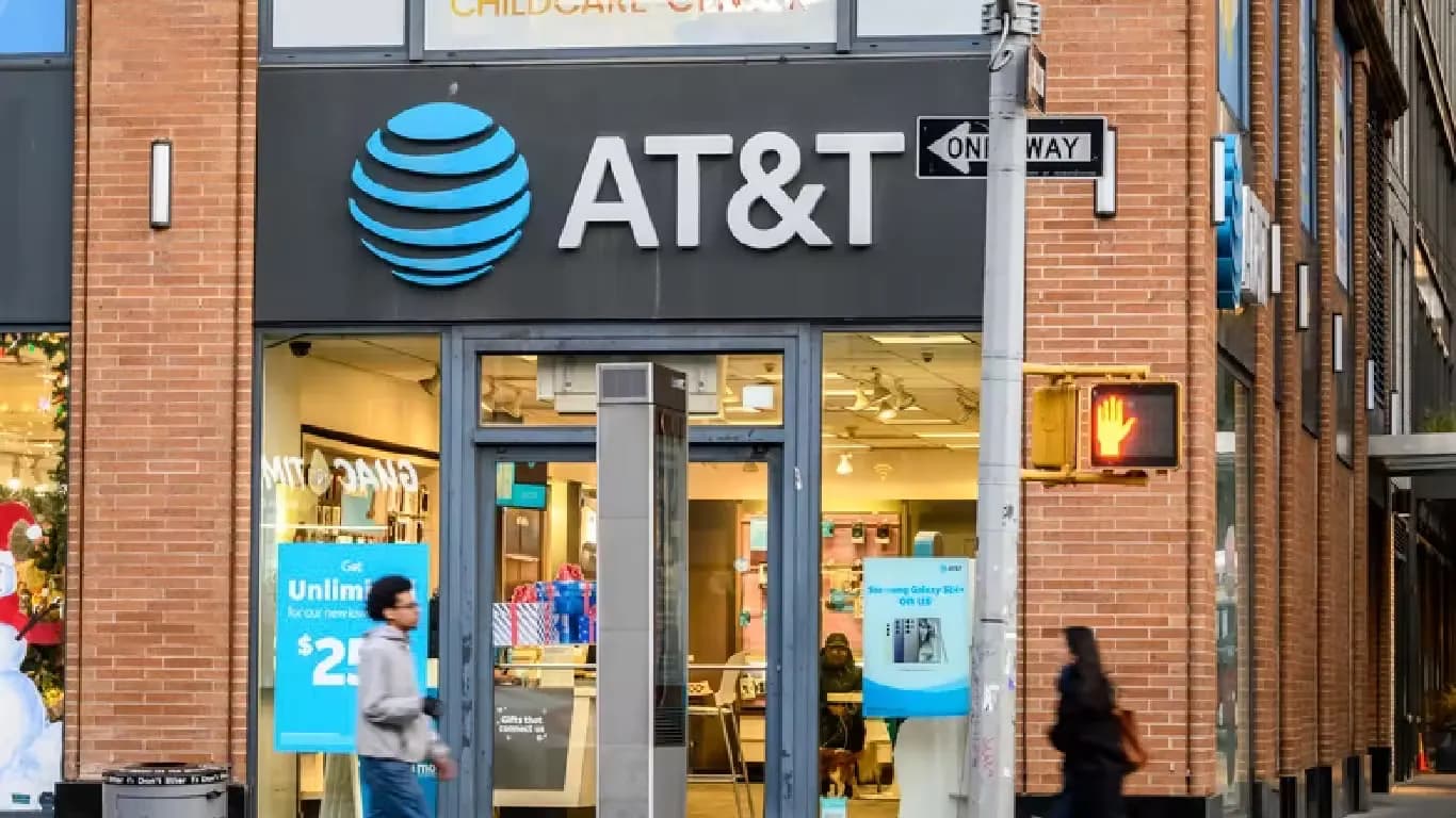 AT&T to Raise Internet Plan Prices by $5 Starting August 16 AT&T to Raise Internet Plan Prices by $5 Starting August 16