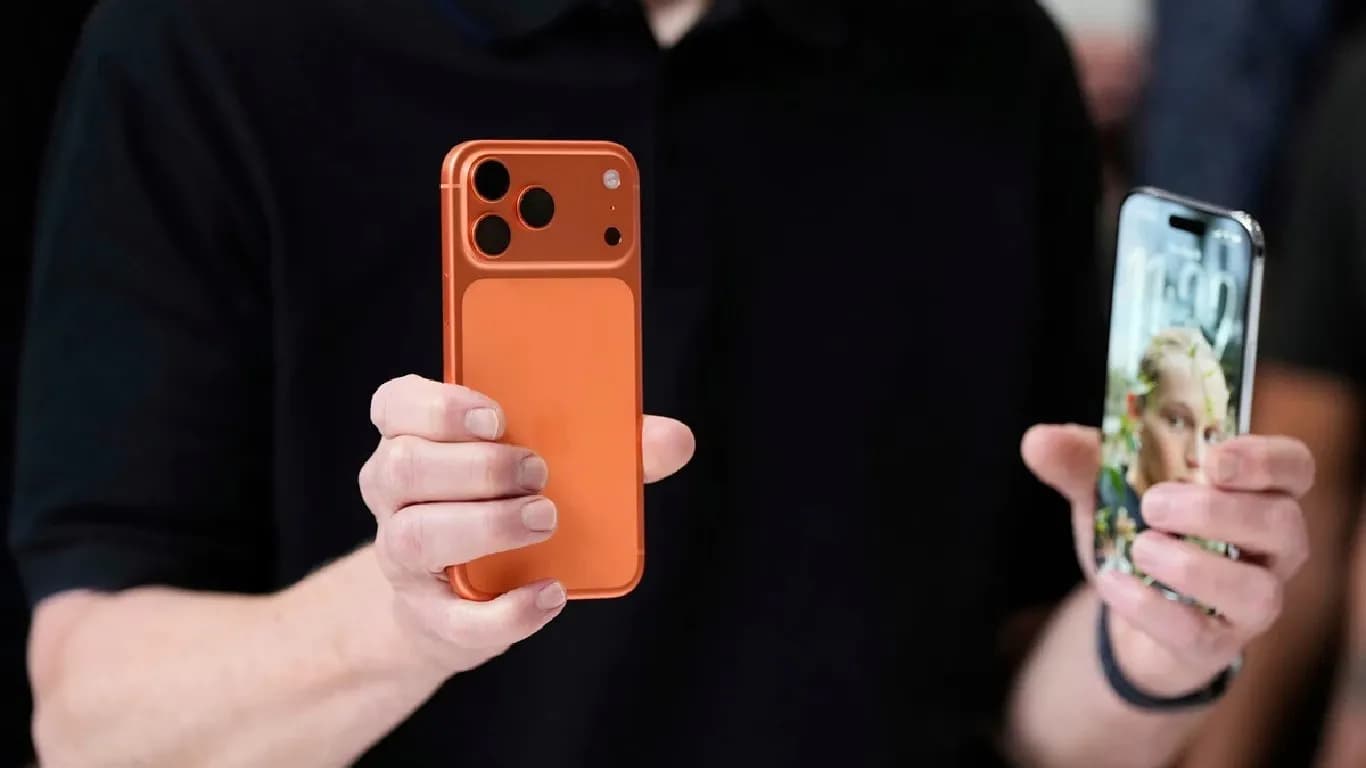 iPhone 17 Pro Available at Rs 90,950 on Flipkart Ahead of iPhone 18 Launch iPhone 17 Pro Available at Rs 90,950 on Flipkart Ahead of iPhone 18 Launch